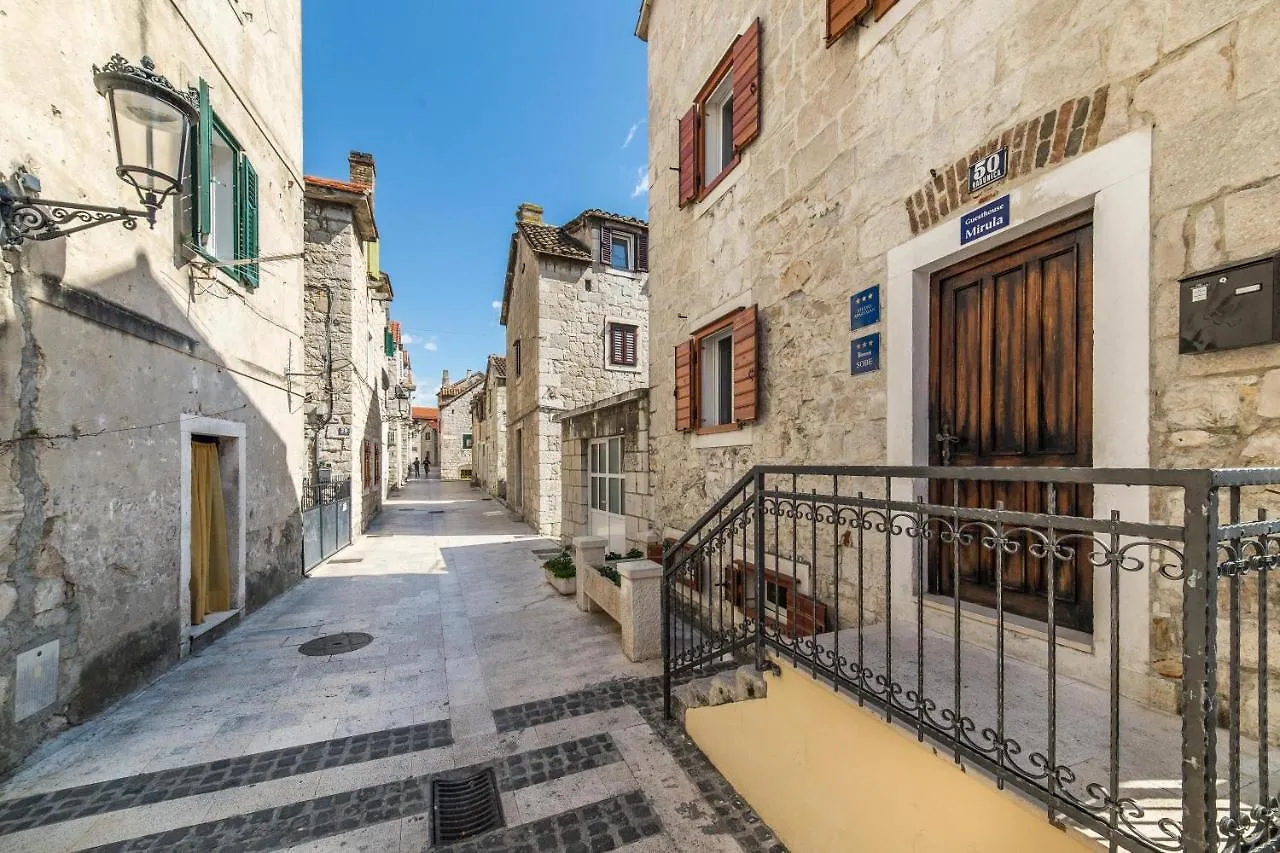 Maison d'hôtes Guesthouse Mirula Split