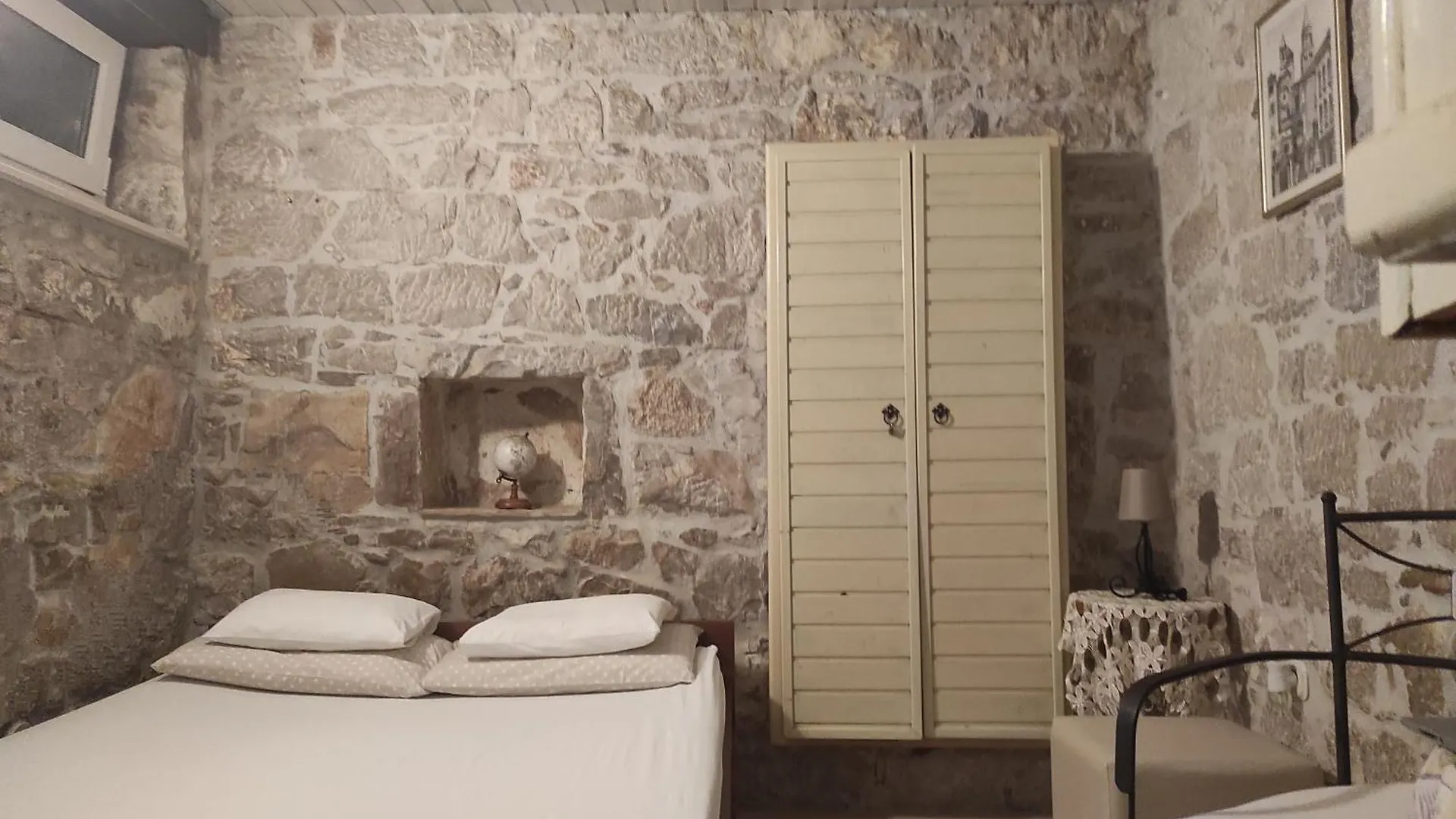 Guest house Guesthouse Mirula Split