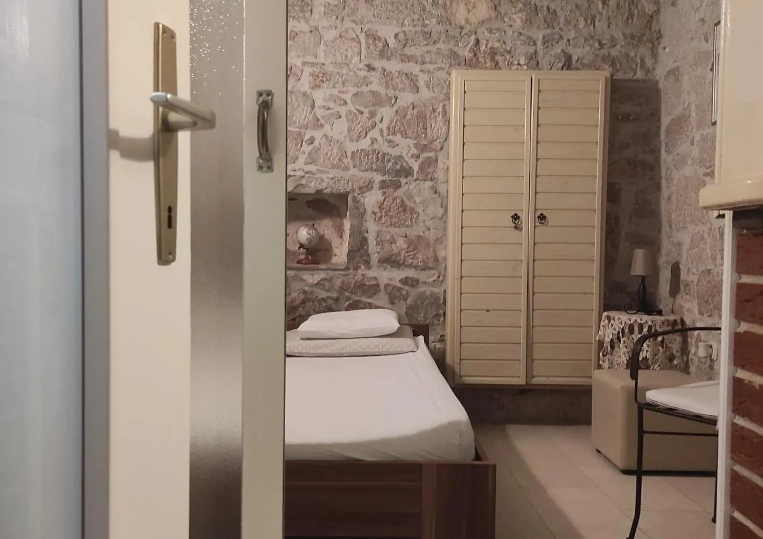 Guesthouse Mirula Split 3*,