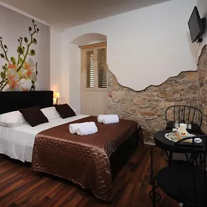& Lasta Appartement
